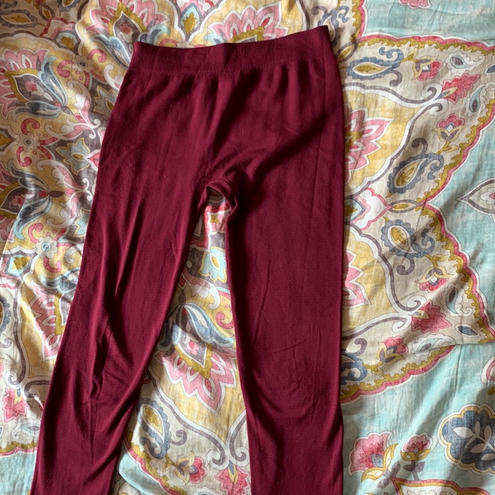 Maroon leggings